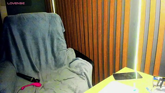 Antonia Ivy online show from 03/24/26, 08:09