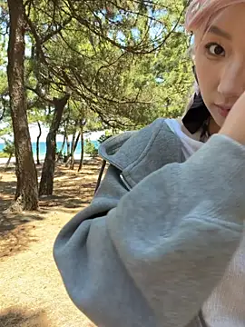 winter11 online show from 04/08/26, 04:03