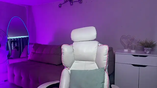 Sofia Kenwood online show from 05/23/26, 03:16