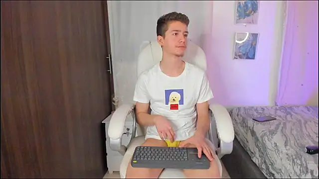 ThiagooJames online show from 10/13/25, 02:13