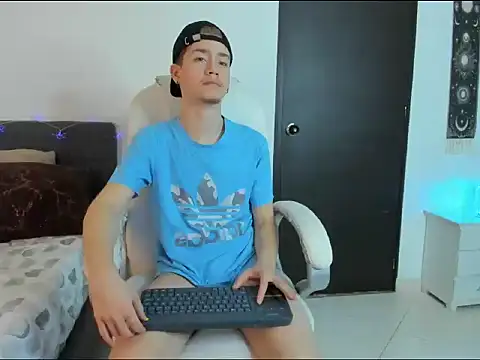 ThiagooJames online show from 02/22/26, 07:22