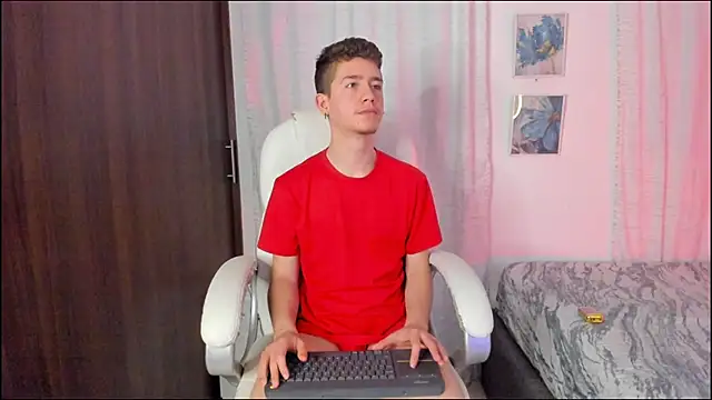 ThiagooJames online show from 10/06/25, 01:51