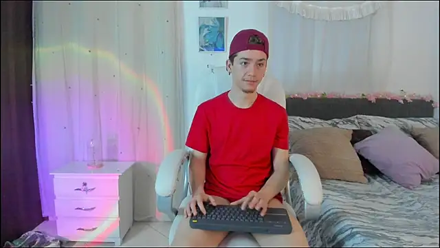 ThiagooJames online show from 12/01/25, 03:18