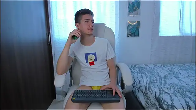 ThiagooJames online show from 09/29/25, 09:53