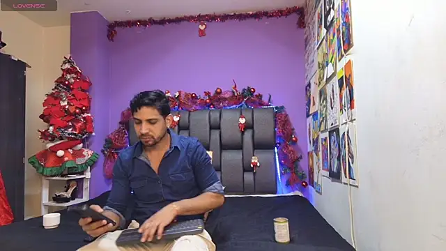 ashtoncooperr online show from 12/03/25, 06:51