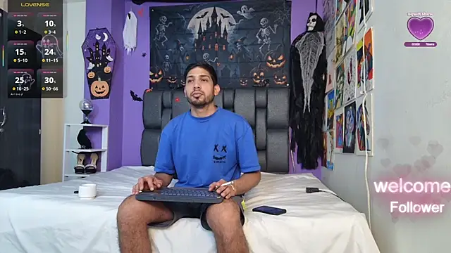 ashtoncooperr online show from 10/27/25, 07:04