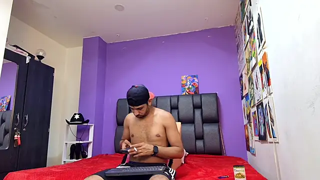 ashtoncooperr online show from 11/08/25, 07:39