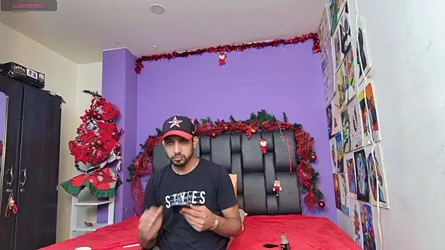 ashtoncooperr online show from 12/18/25, 06:23