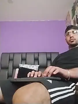 ashtoncooperr online show from 01/06/26, 05:17