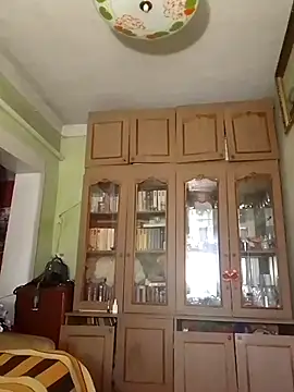 Rose60301 online show from 12/04/25, 11:31