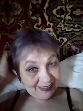 Snapshot of Rose60301 chatting on 07/17/26, 04:15 Rose60301 online show from 07/17/26, 04:15
