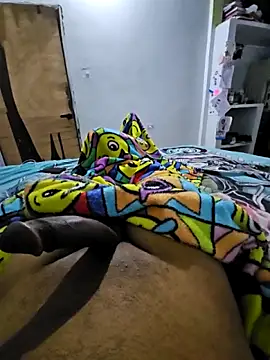 Snapshot of sexyboy_fox chatting on 02/14/26, 05:07 sexyboy fox online show from 02/14/26, 05:07