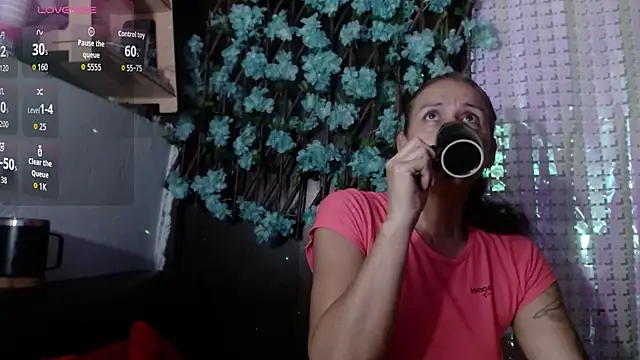 darling hott online show from 10/31/25, 12:02