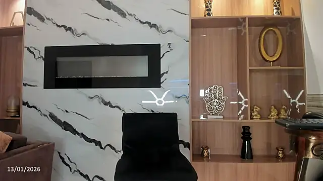 Snapshot of Vicky_Hottman chatting on 01/14/26, 04:27 Vicky Hottman online show from 01/14/26, 04:27