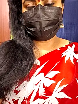 honey-flower online show from 10/07/25, 03:07