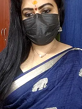 honey-flower online show from 11/17/25, 05:00