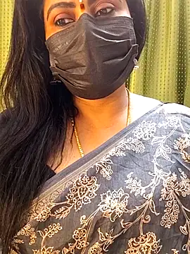 honey-flower online show from 11/06/25, 04:22