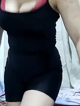 Snapshot of linakhalifa chatting on 11/04/25, 10:46 linakhalifa online show from 11/04/25, 10:46