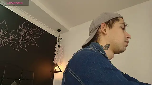 Snapshot of Aleecandrews chatting on 12/01/25, 07:15 Aleecandrews online show from 12/01/25, 07:15