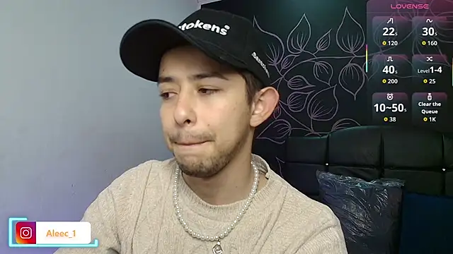 Snapshot of Aleecandrews chatting on 11/13/25, 07:29 Aleecandrews online show from 11/13/25, 07:29