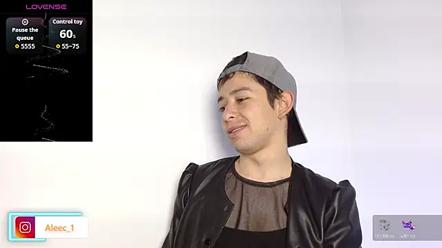 Snapshot of Aleecandrews chatting on 12/18/25, 02:16 Aleecandrews online show from 12/18/25, 02:16