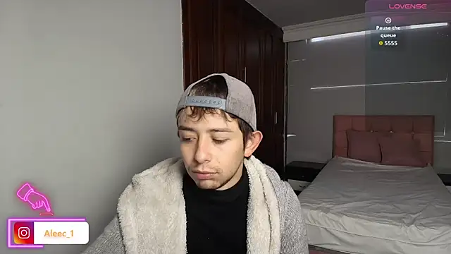 Aleecandrews online show from 09/17/25, 07:27