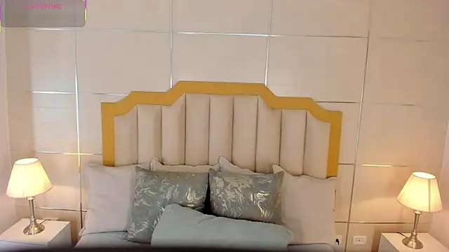 MaddieParker online show from 10/16/25, 07:33