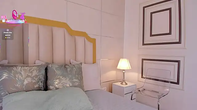 MaddieParker online show from 10/07/25, 07:15