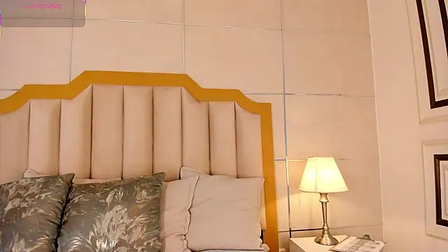 MaddieParker online show from 12/04/25, 07:13