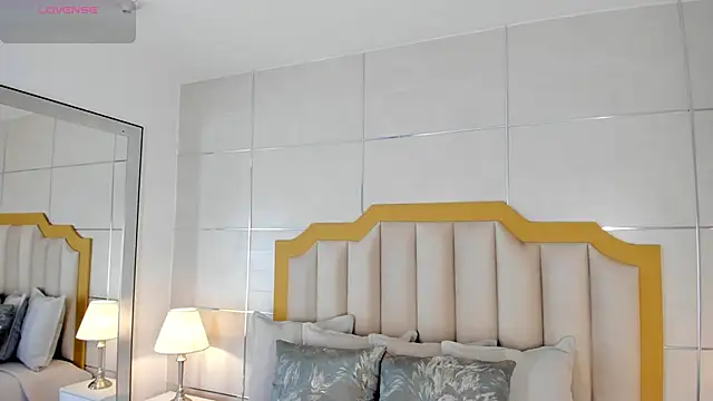 MaddieParker online show from 10/30/25, 07:44