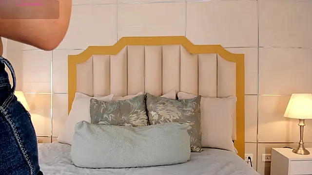 MaddieParker online show from 11/04/25, 08:34