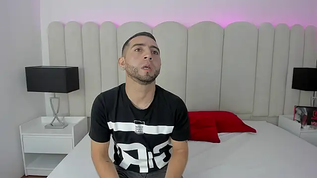 Lushian  online show from 12/05/25, 02:37