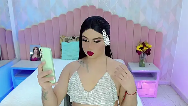 Snapshot of kushina_uzumaki75 chatting on 11/16/25, 05:28 kushina uzumaki75 online show from 11/16/25, 05:28