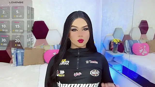 Snapshot of kushina_uzumaki75 chatting on 11/06/25, 03:54 kushina uzumaki75 online show from 11/06/25, 03:54