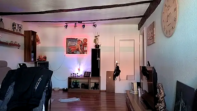 Seductively4 20 online show from 07/11/26, 12:27