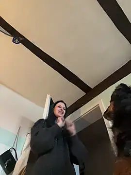 Seductively4 20 online show from 11/07/25, 11:15