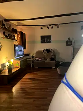 Seductively4 20 online show from 11/16/25, 04:45