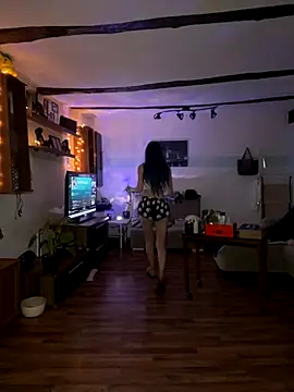 Seductively4 20 online show from 11/20/25, 03:29