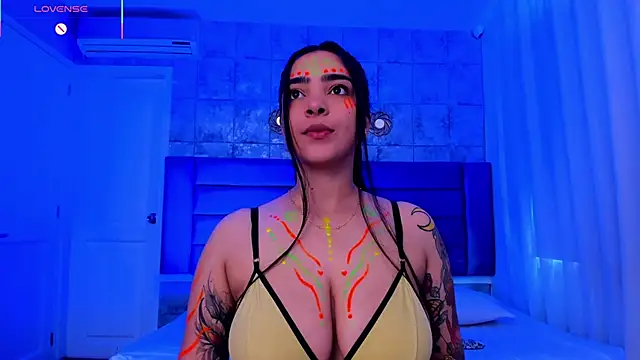 KamilaBetancourt online show from 05/12/26, 02:01