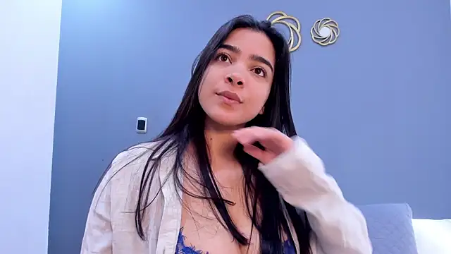 Snapshot of KamilaBetancourt chatting on 06/04/26, 01:38 KamilaBetancourt online show from 06/04/26, 01:38