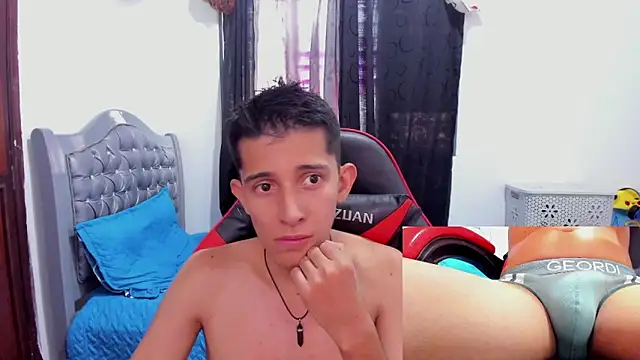 gomitaboy 1 online show from 10/24/25, 06:29