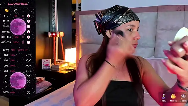 Marthina online show from 10/23/25, 10:30