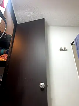 Marthina online show from 11/25/25, 07:03