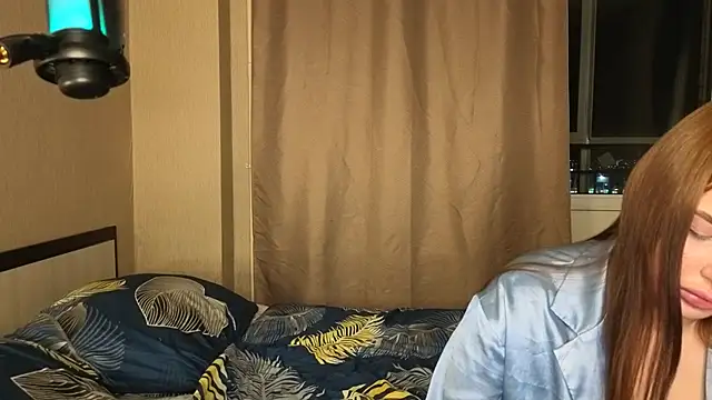 honey     bunny online show from 11/02/25, 12:21