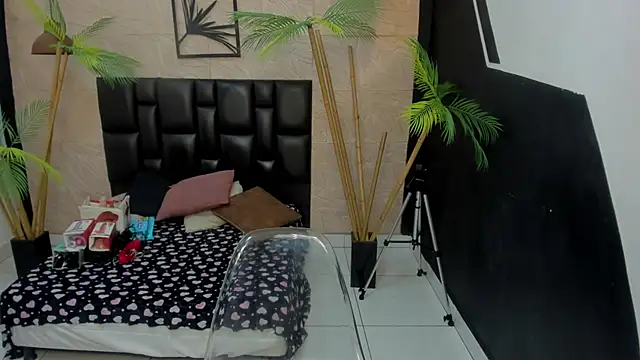 Snapshot of alana_bonny chatting on 11/07/25, 12:10 alana bonny online show from 11/07/25, 12:10