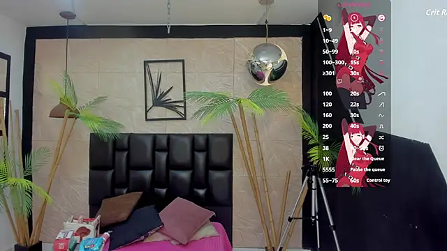 Snapshot of alana_bonny chatting on 11/15/25, 12:42 alana bonny online show from 11/15/25, 12:42