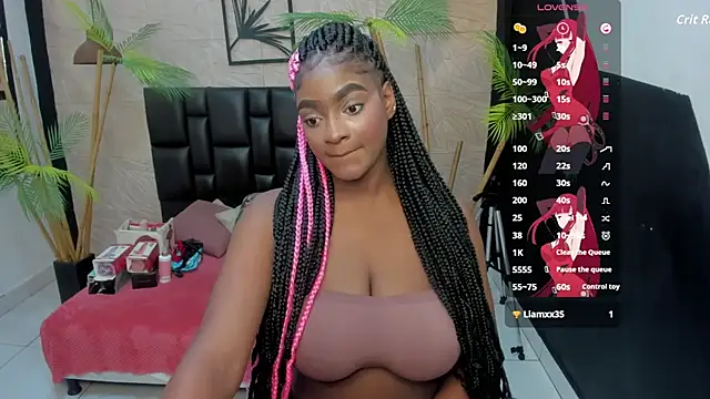 Snapshot of alana_bonny chatting on 11/10/25, 12:10 alana bonny online show from 11/10/25, 12:10