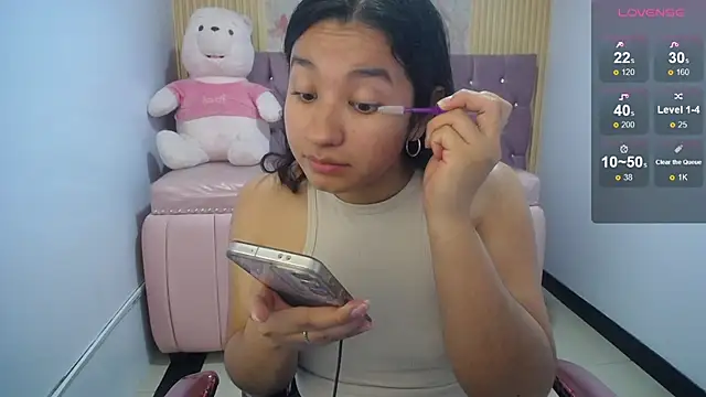 Snapshot of Irina_evans_s1 chatting on 11/05/25, 04:32 Irina evans s1 online show from 11/05/25, 04:32