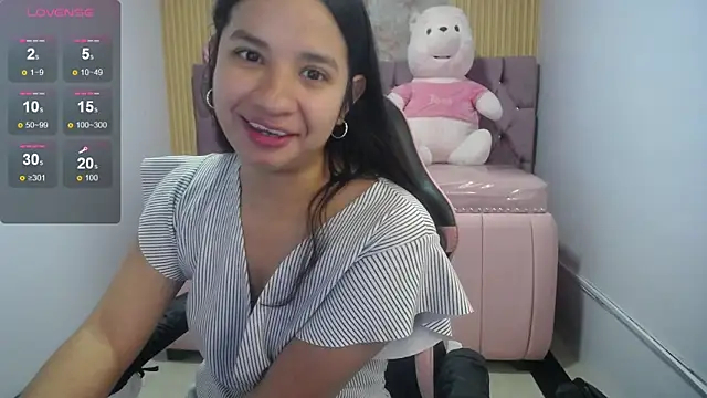 Snapshot of Irina_evans_s1 chatting on 10/06/25, 04:30 Irina evans s1 online show from 10/06/25, 04:30