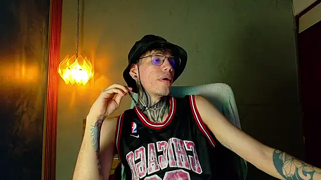 david huge online show from 04/15/26, 04:29